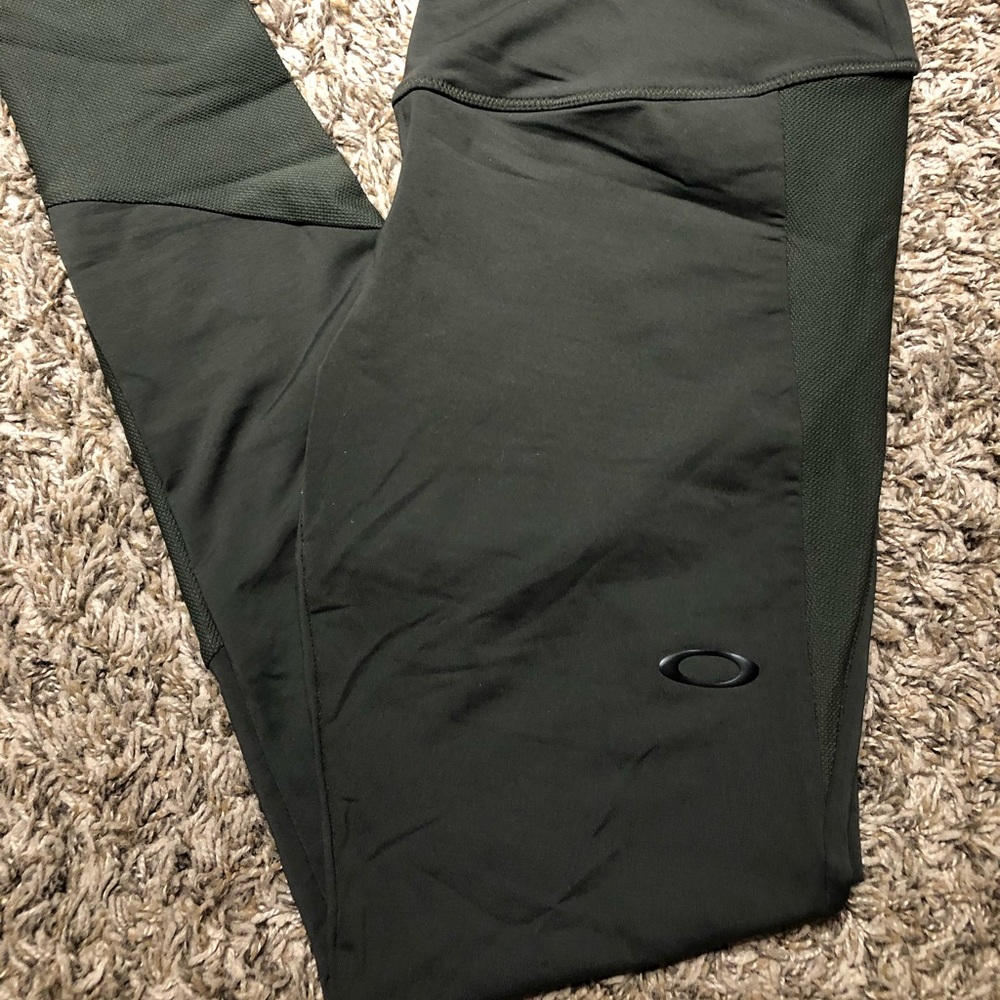 Oakley Performance Fit Leggings